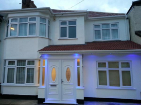 Гостиница Apple House Wembley  Барнет